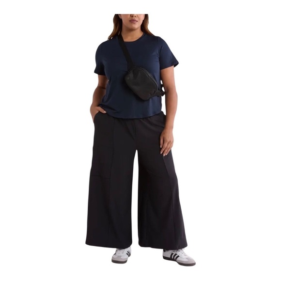 Zella Black In Flight Flowy High Waist Crop Wide Leg Cargo Pants Plus Size 3X - Picture 1 of 16